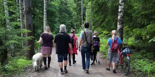 Kohtaamispaikan kävijöille harrastuksia ja retkiä
